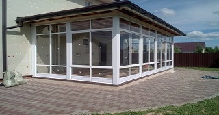 Остекление веранды Арсеньев, цена от 10011 руб.