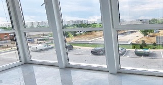 Панорамное остекление балкона Арсеньев цена от 11 тыс. руб. м/п.