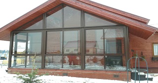 Остекление веранды Арсеньев, цена от 10011 руб.